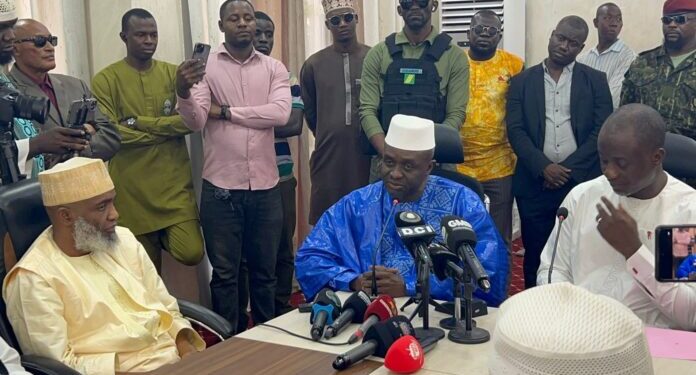 Elhadj Karamo Diawara installé  ministre secrétaire général des Affaires Religieuses