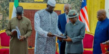 Diplomatie / tention frontalier : sommet tripartite en Guinée 