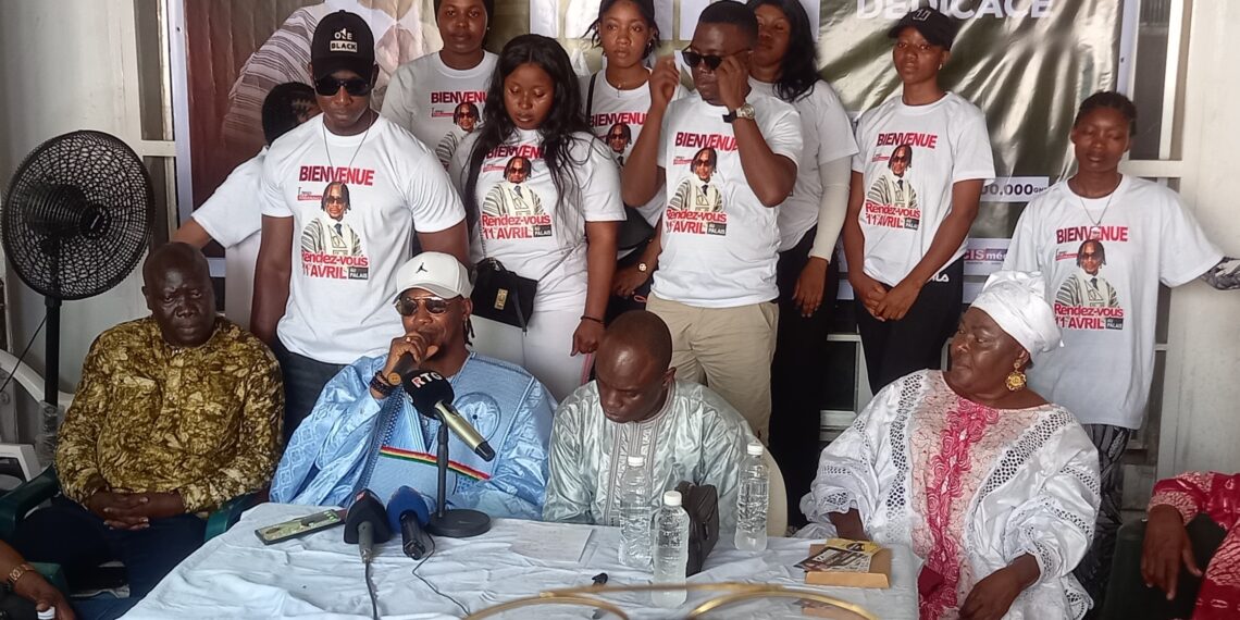 Izmo Kabanako vers un concert au palais du peuple 