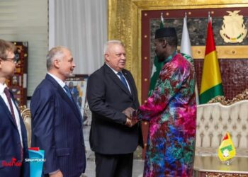 Une délégation de RUSAL conduite par l’Ambassadeur de la Fédération de Russie en Guinée a été reçu par son E.S le Président Mamadi Doumbouya dans le cadre du Simandou 2040